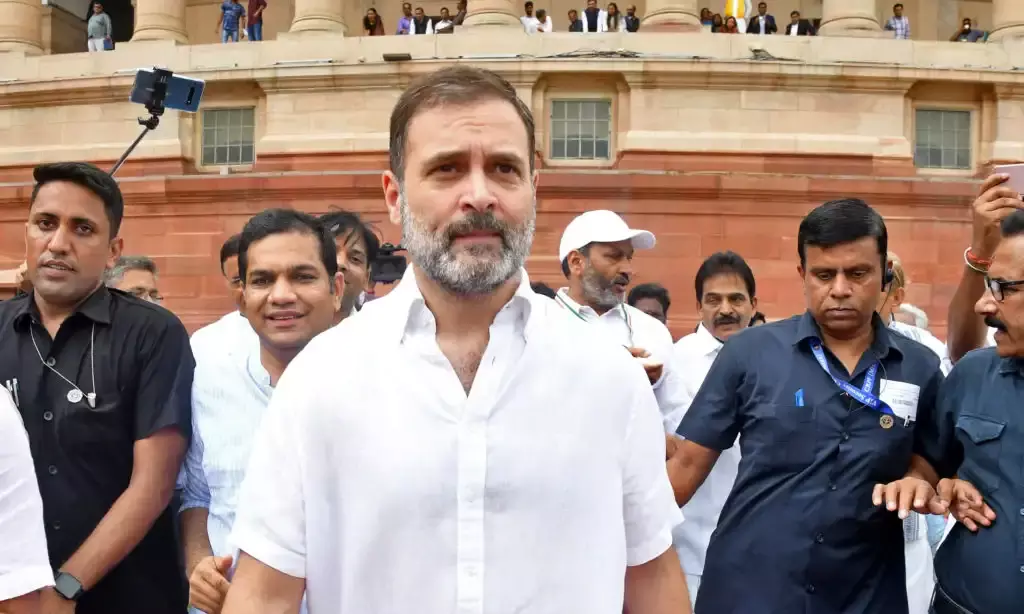 After Priyanka Gandhis refusal, Congress fields Rahul Gandhi from  Rae Bareli