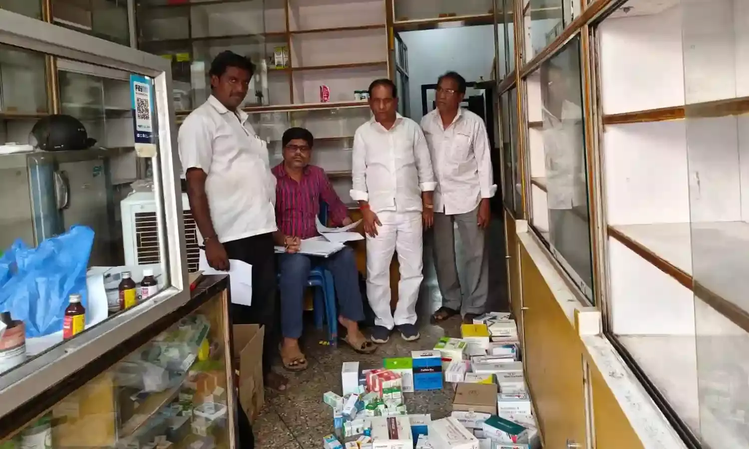 DCA raids quack’s clinic in Suryapet, seizes drugs worth Rs 1.5 lakhs