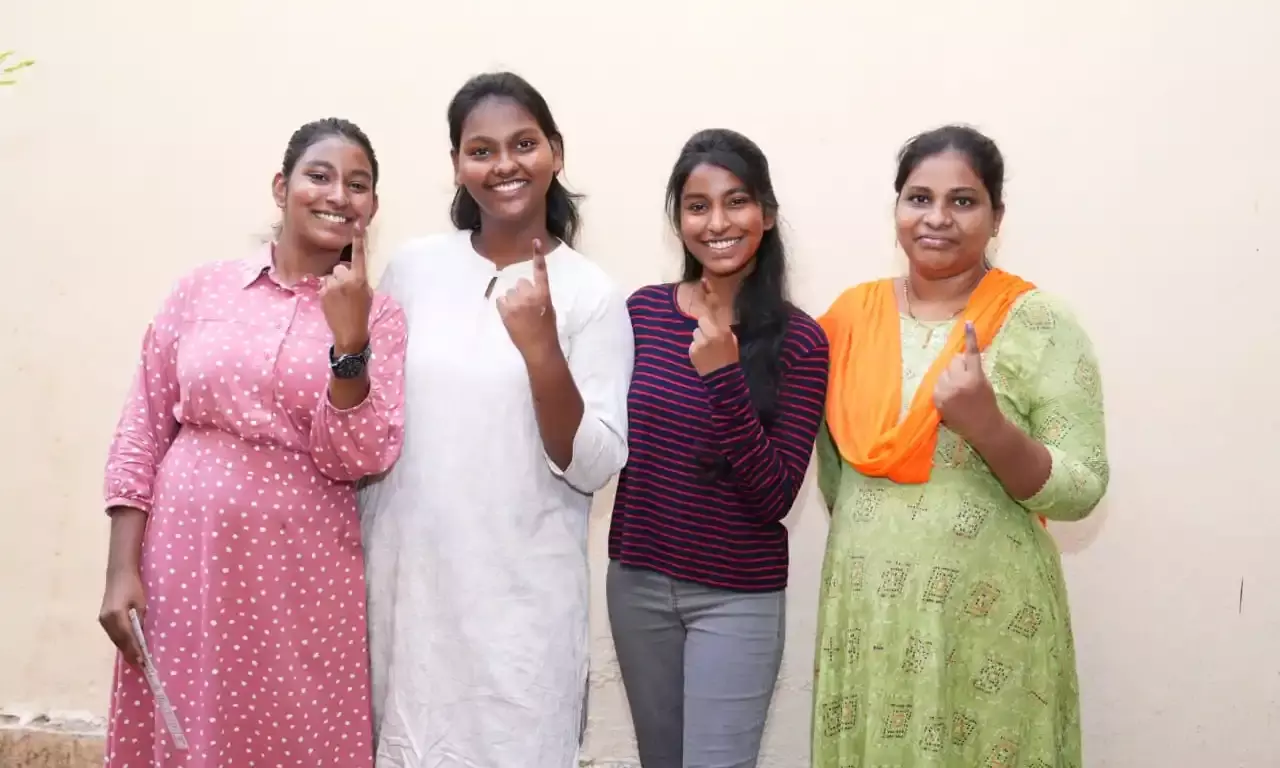 Live Updates: Andhra records 40.26 per cent voter turnout in LS, Assembly polls at 1 pm