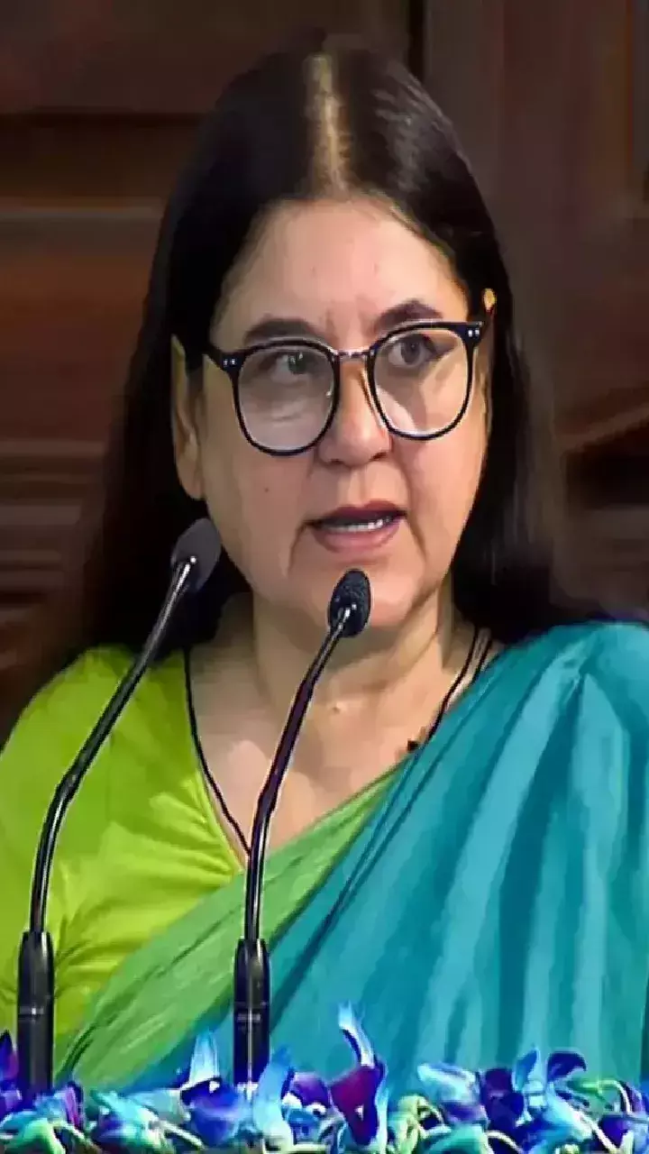 Maneka Gandhi has no star campaigners