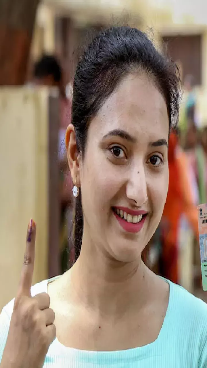 Delhi records 8.94 pc turnout in first two hours