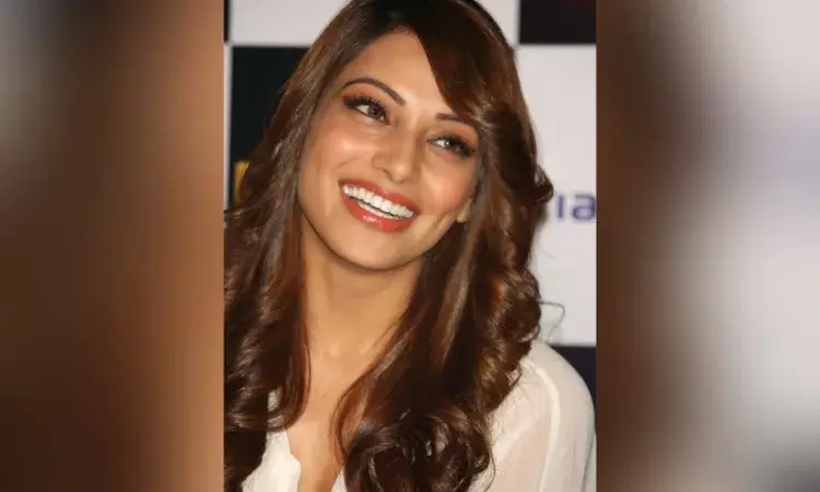 Bipasha Basu to pen book on life journey, self-discovery