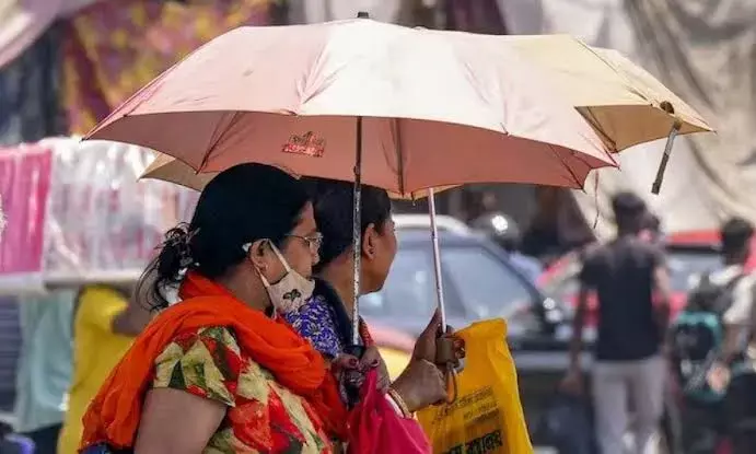 Heatwave sweeps across Telangana; Hyderabad swelters at 39.3 degree C