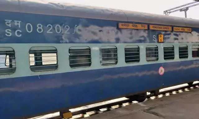 Andhra home guard arrested for outraging modesty of minor girl on Venkatadri Express