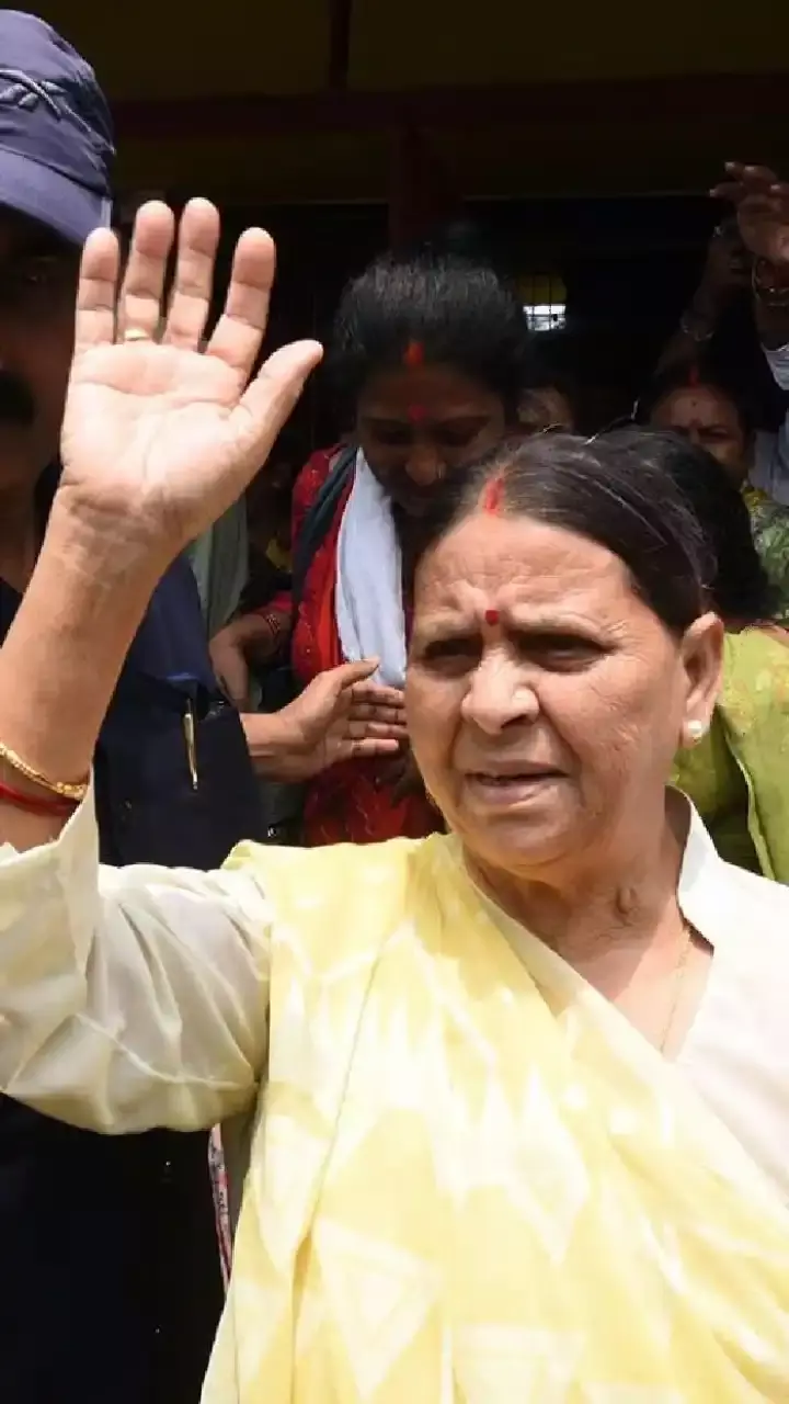 Star politicians fight over children in Bihar