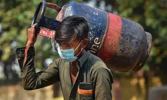 ATF price cut 6.5%, commercial LPG by Rs 69