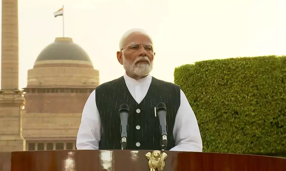 PM Modi asks NDA MPs not to fall prey to hoaxes about ministries, portfolios