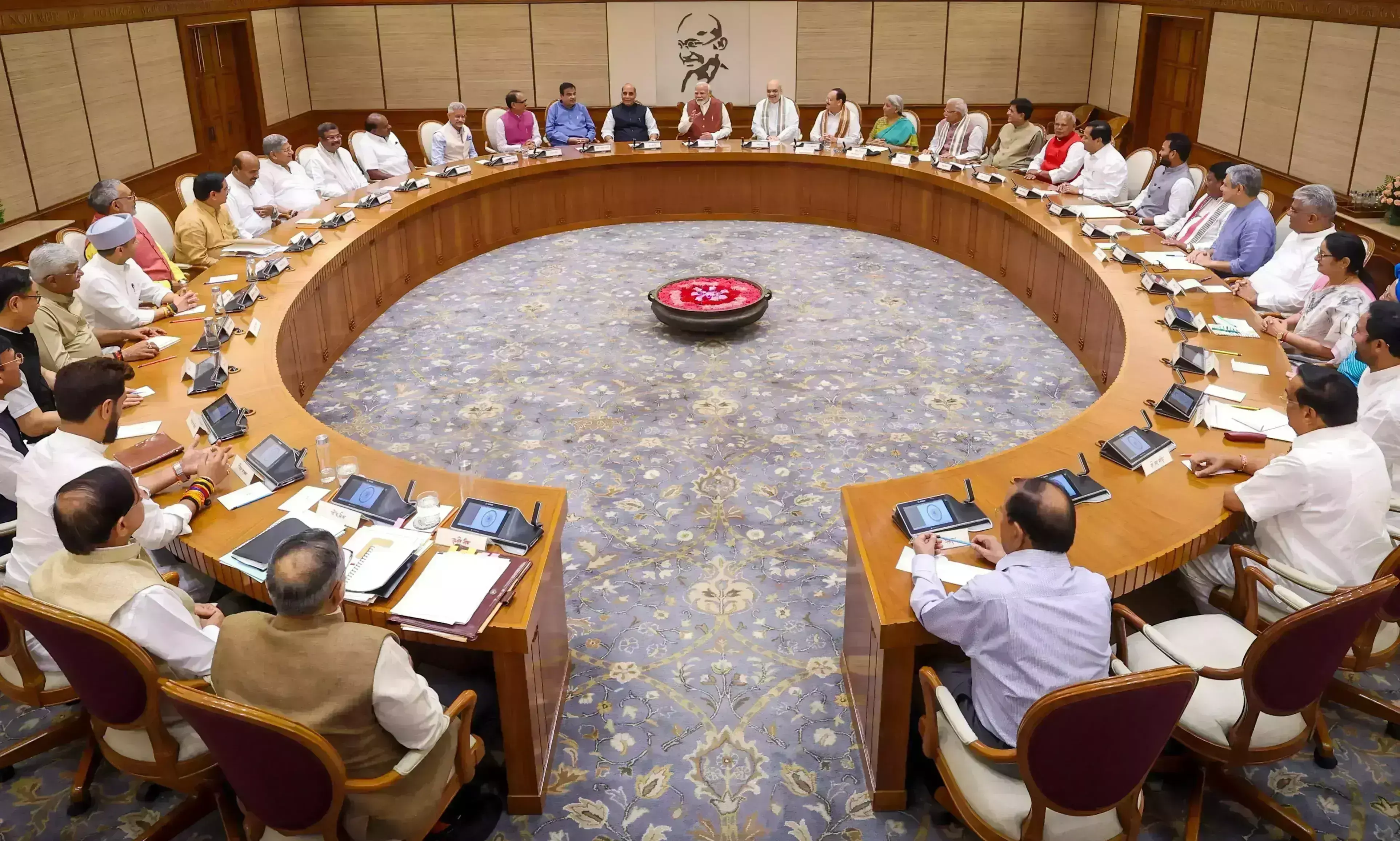 New council of ministers: 11 are 12th pass, 57 are graduate or above