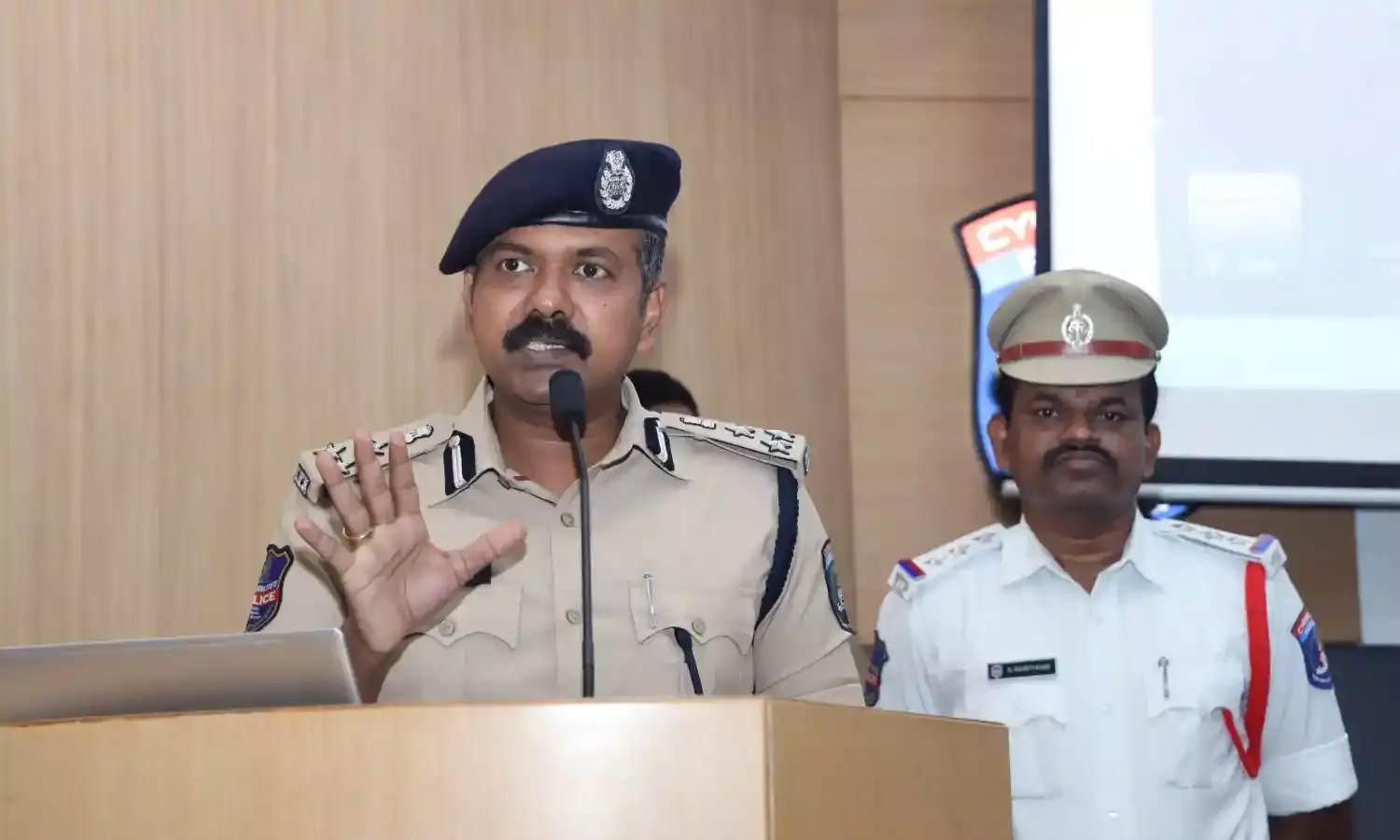 Cyberabad cops discuss traffic safety with schools ahead of reopening