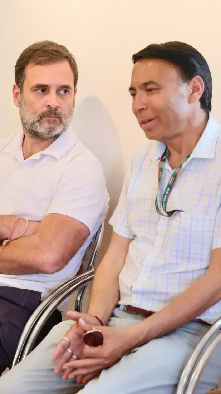 Ladakh MP lends support to Congress