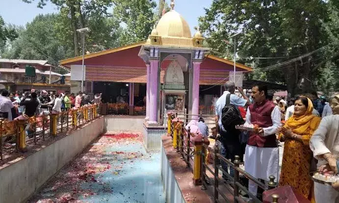 Around 5,000 Kashmiri Pandits leave for Kheerbhawani Mela in Kashmir