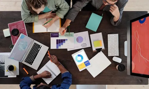 The big Indian job market: Demand for freshers with bachelors degrees increases 71%; tech talent preferred