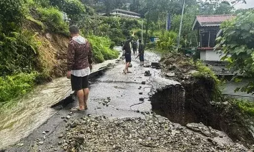 Sikkim: 64 tourists rescued from Lachung, moved to Mangan town
