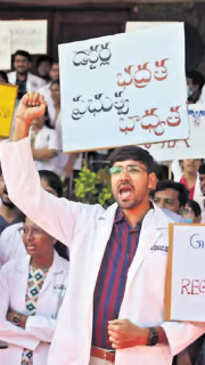 Junior doctors call off strike in Telangana
