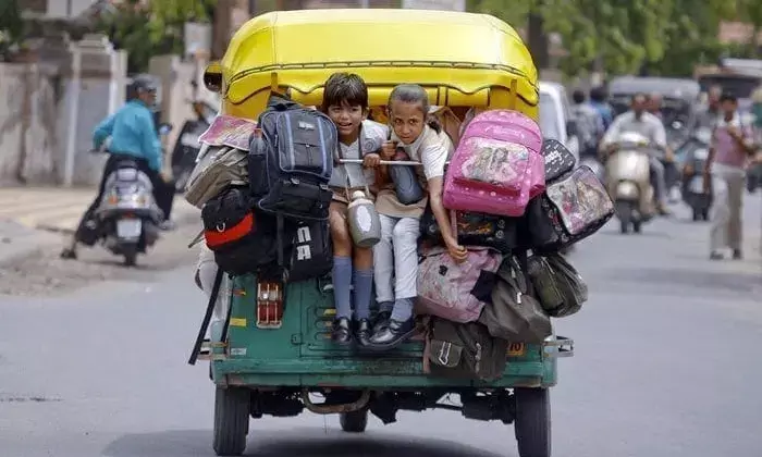 Hyderabad: Traffic Police launch drive against overcrowded school vehicles; 95 operators booked