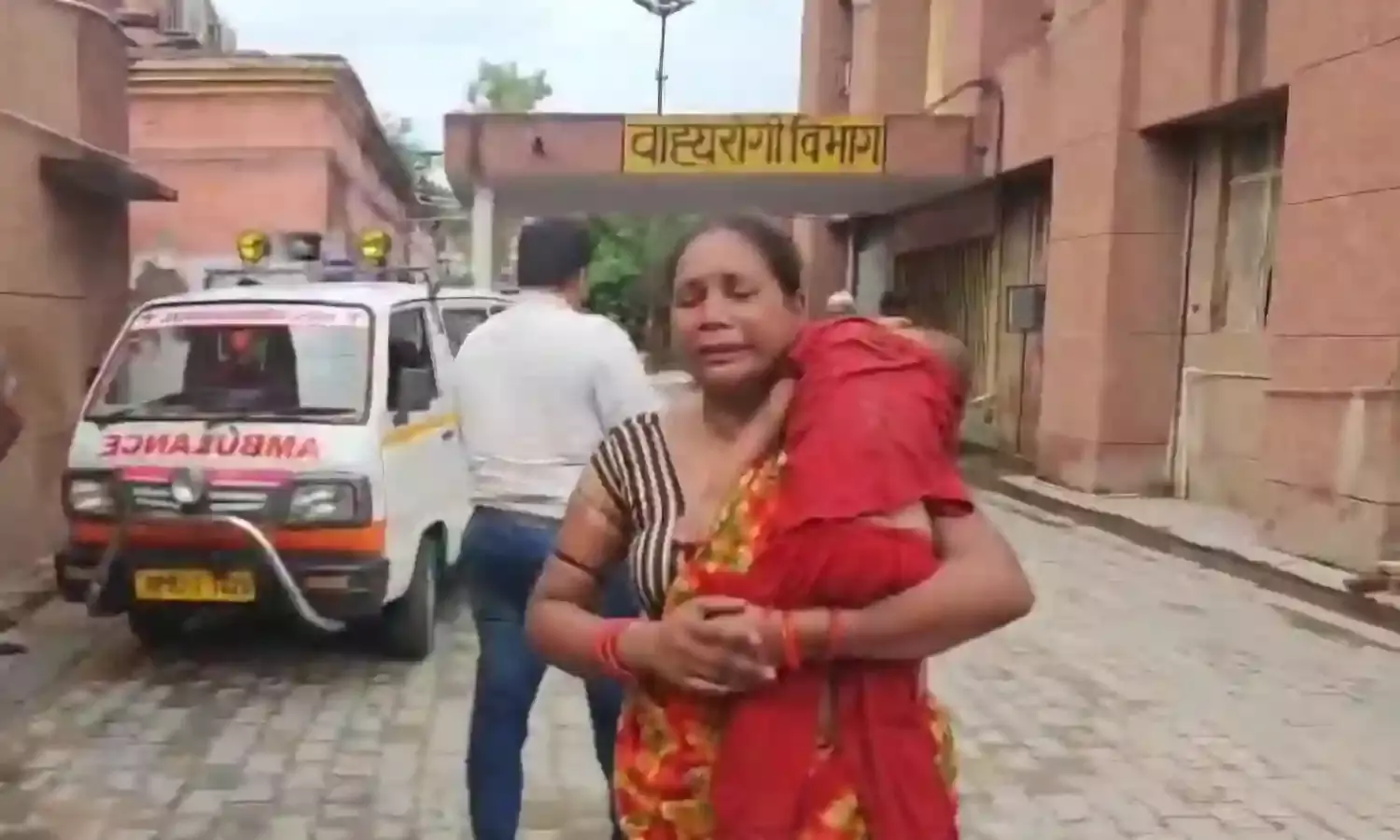 121 killed in stampede at UP satsang, most victims women