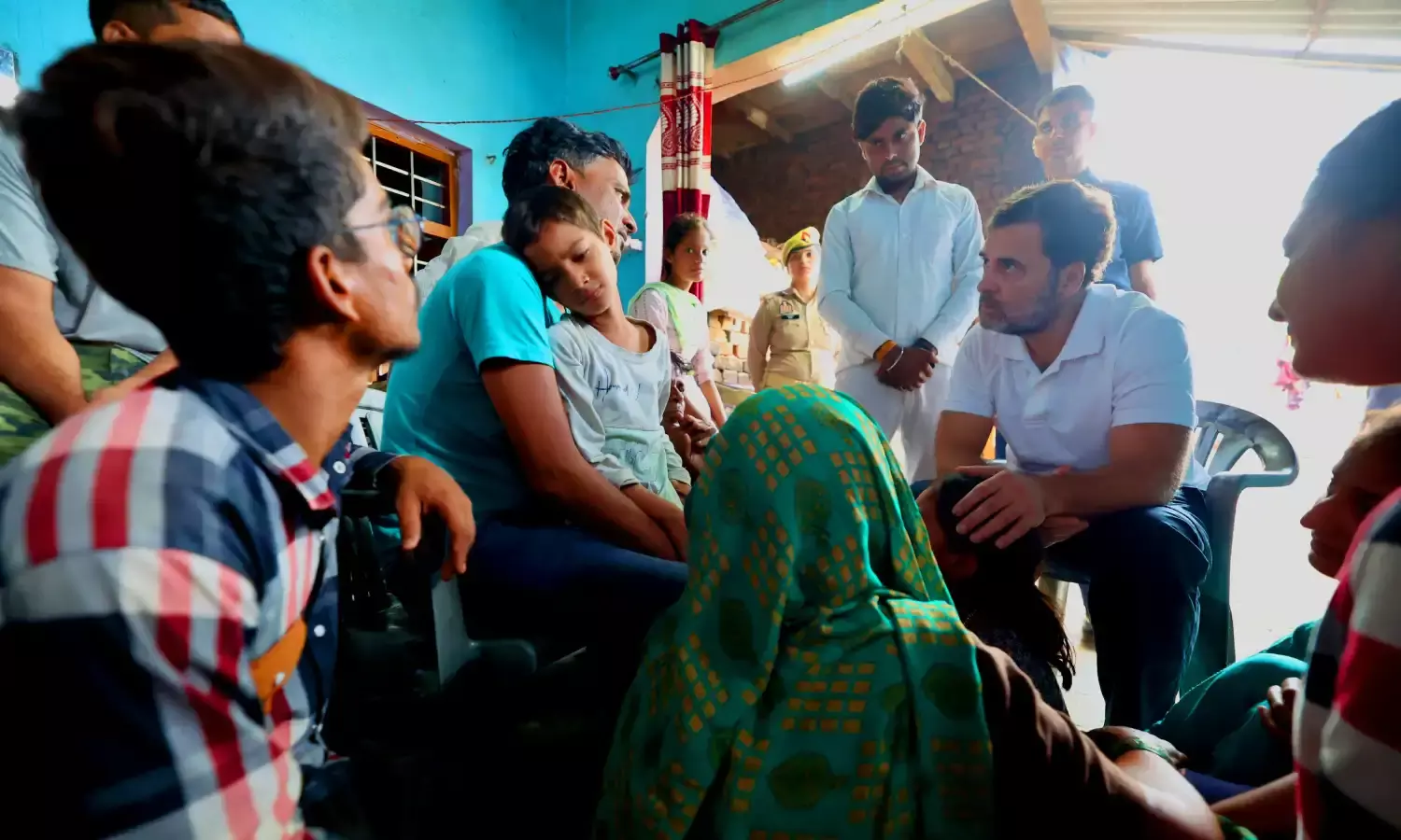 Rahul Gandhi reaches Aligarh, meets kin of Hathras stampede victims