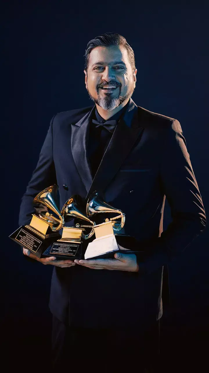 Ricky Kej criticizes Samatha for hydrogen peroxide