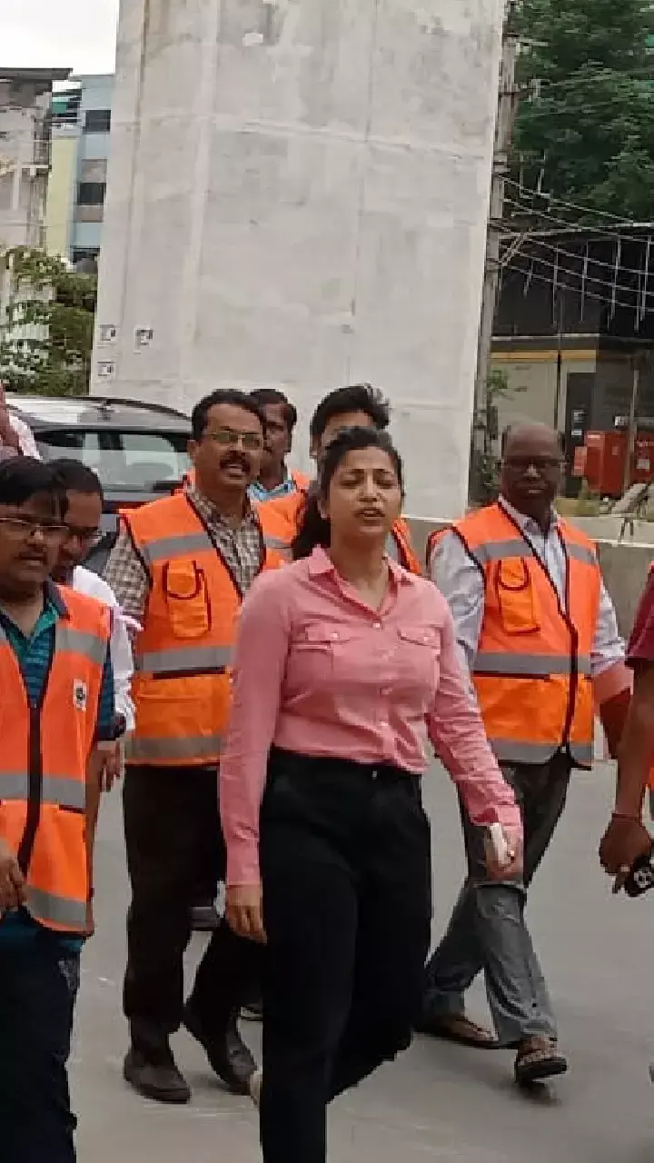 Speed up the work of Gachibowli flyover