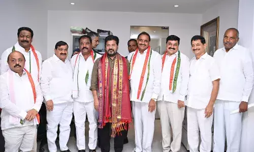 BRS Serilingampally MLA Arekapudi Gandhi joins Congress; becomes 9th leader to leave KCR
