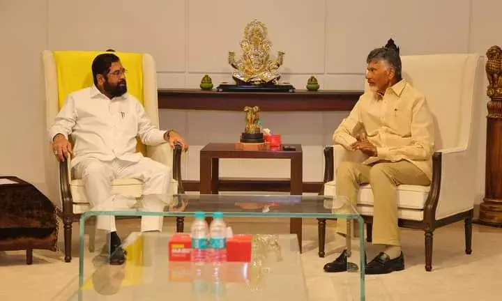 Andhra CM Naidu meets Shinde, discusses politics, cooperation