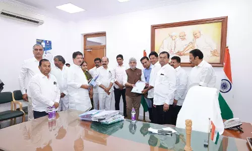 BRS petitions Assembly Speaker seeking disqualification of 10 party MLAs who joined Congress