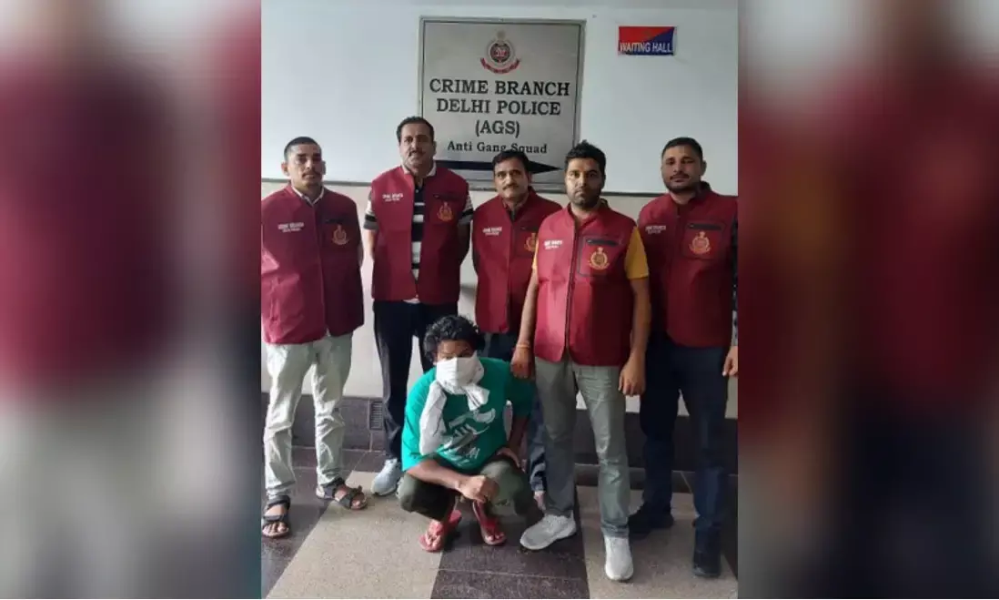 Delhi police arrest man for looting 4 kgs gold from jeweller in Telangana