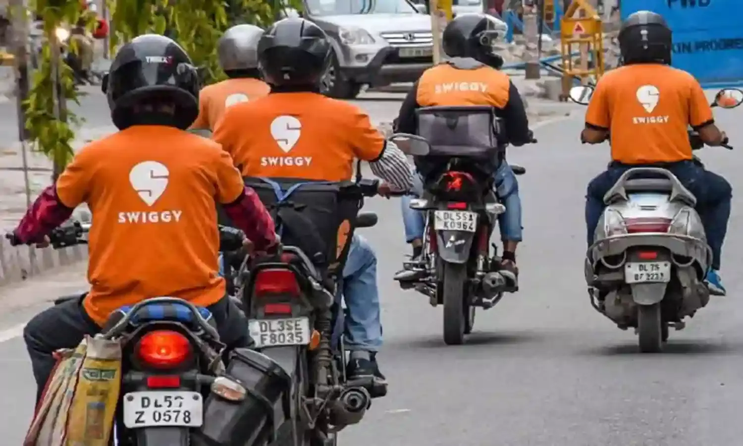 Hyderabad: Man poses as police officer, robs Swiggy delivery boy of his bike at SR Nagar
