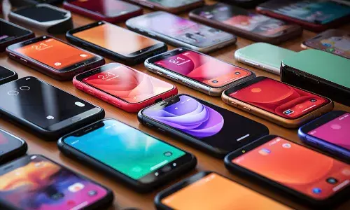 Govt cuts import duty on mobile phones; imported handsets to become up to 6 pc cheaper