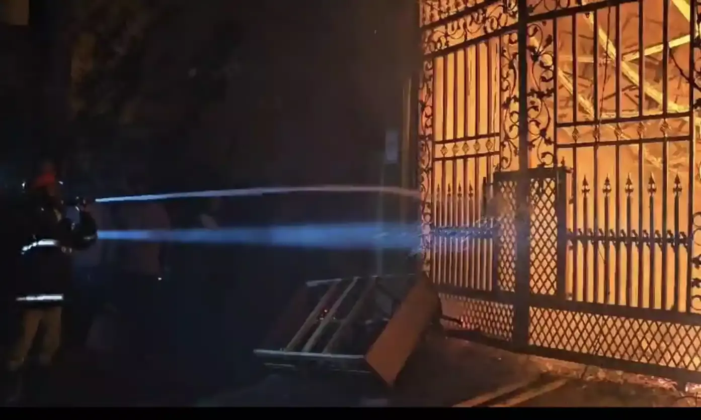 Hyderabad: 4 injured, 25 rescued after fire engulfs furniture manufacturing warehouse at Jiyaguda