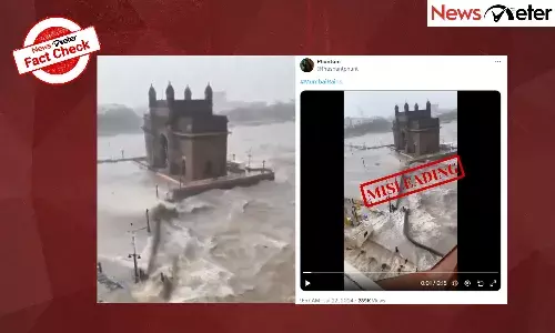 Fact Check: Old video of the Gateway of India flooding passed off as recent