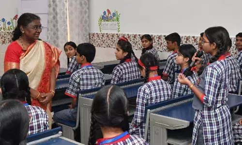 President Murmu becomes teacher for a day; interacts with schoolkids on ways to check global warming