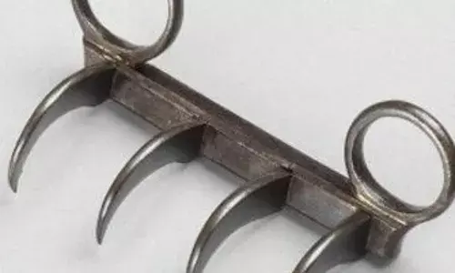 Shivajiās wagh nakh brought from London: Genuine artefact or replica?