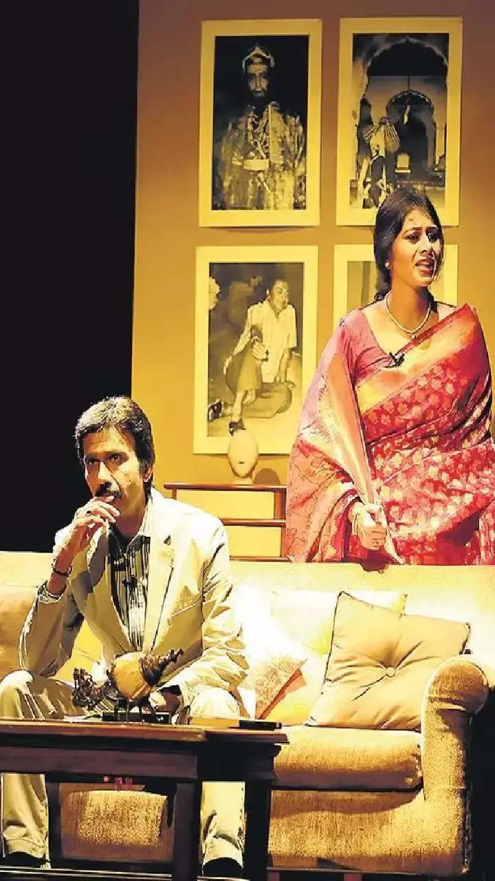 Qadir Ali Baig Theatre Foundations Play Alone Mesmerizes Audience at The Park