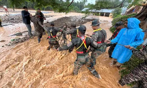 At least 123 dead, 128 injured in Kerala landslides; rescuers race against time to find survivors