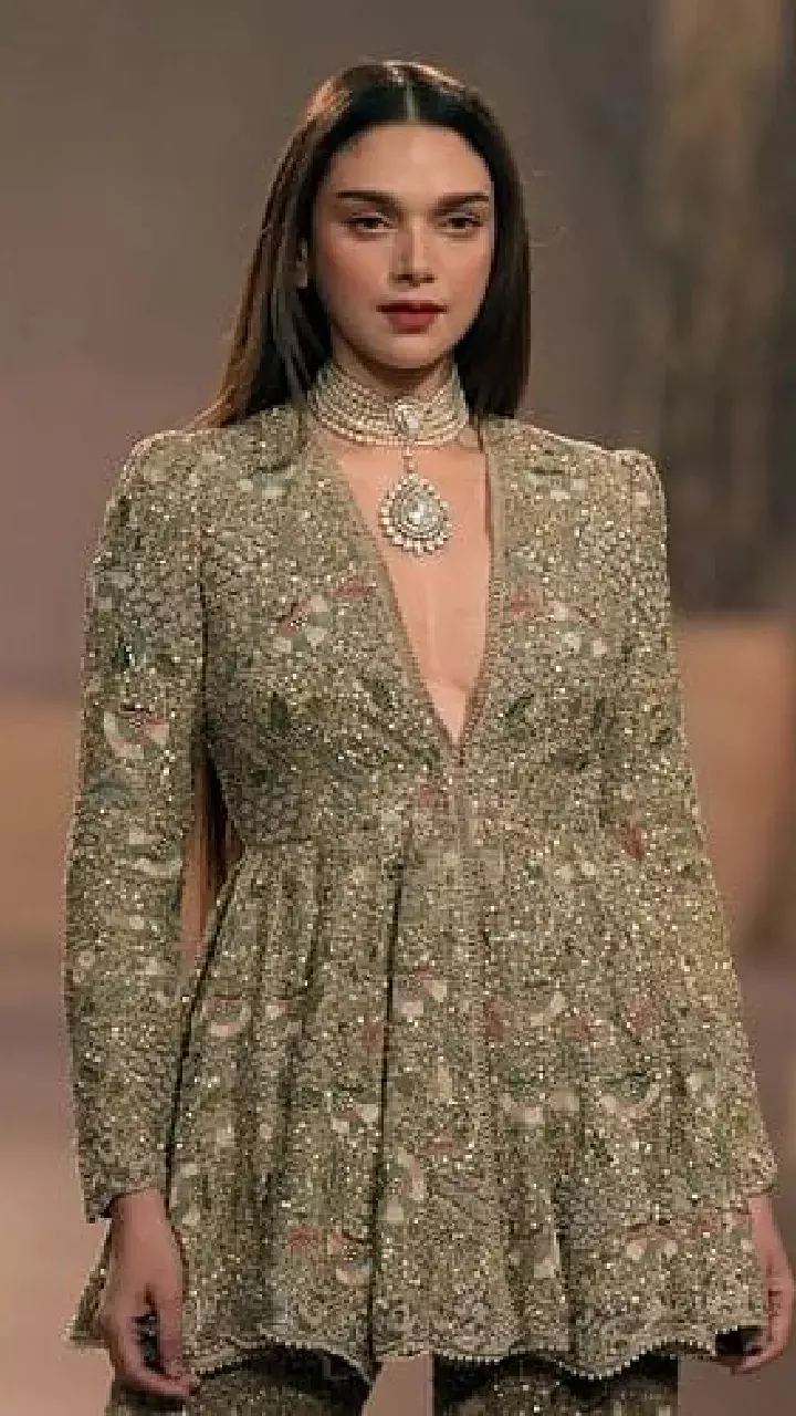 Aditi Rao Hydari turns muse for Jayanti Reddy at India Couture Week