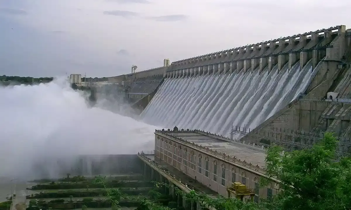 Delay in executing irrigation projects costs Telangana exchequer Rs 1 lakh cr more: CAG