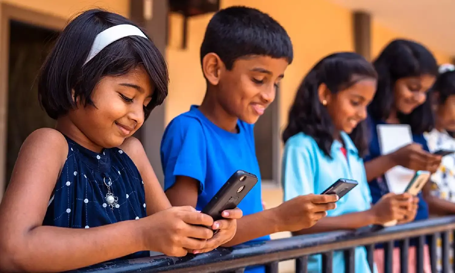1 in 4 countries have banned use of smartphones in schools due to negative impacts: UN report