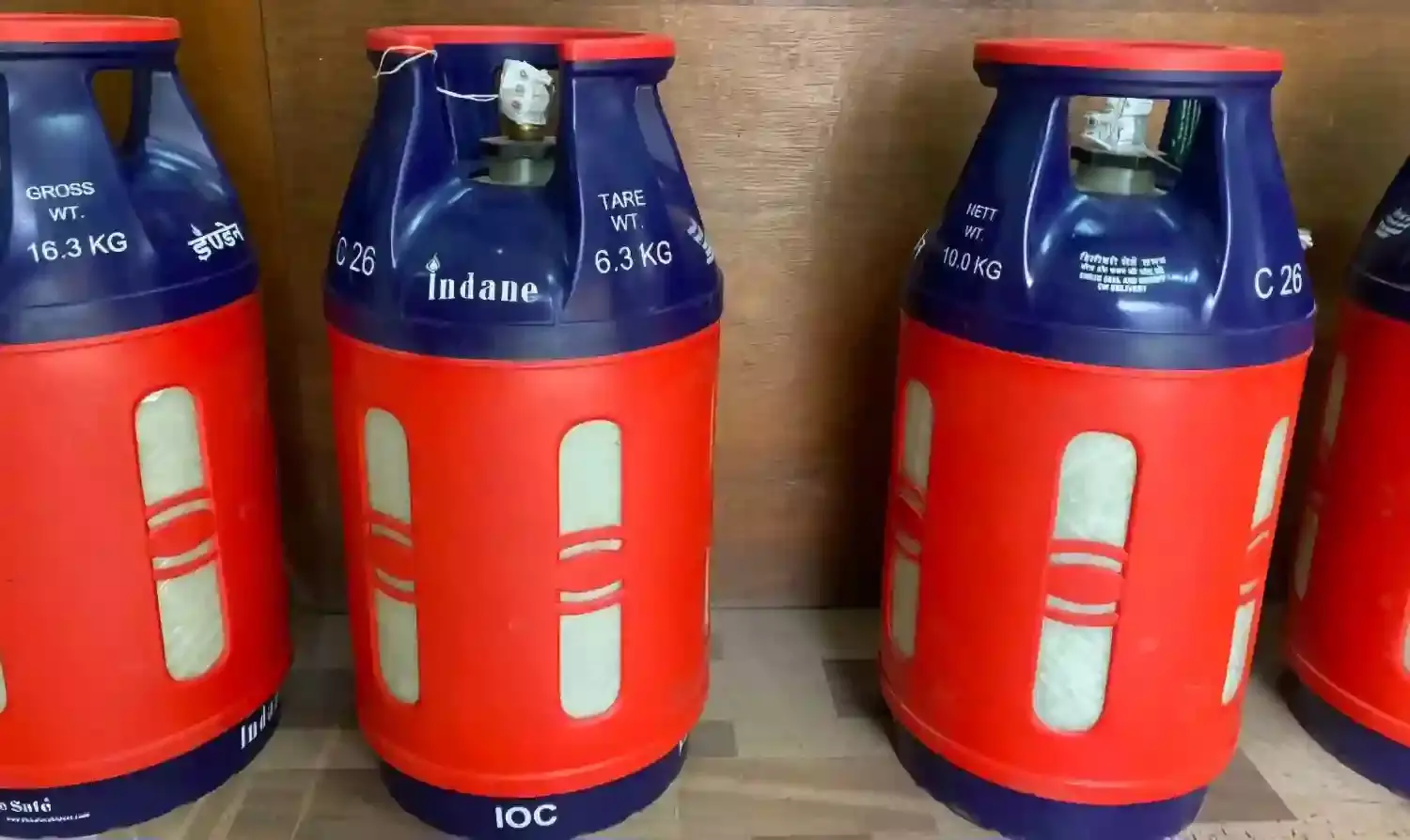 ‘Lighter, rust-free and safer’: Govt to replace steel LPG cylinders with fibre cylinders