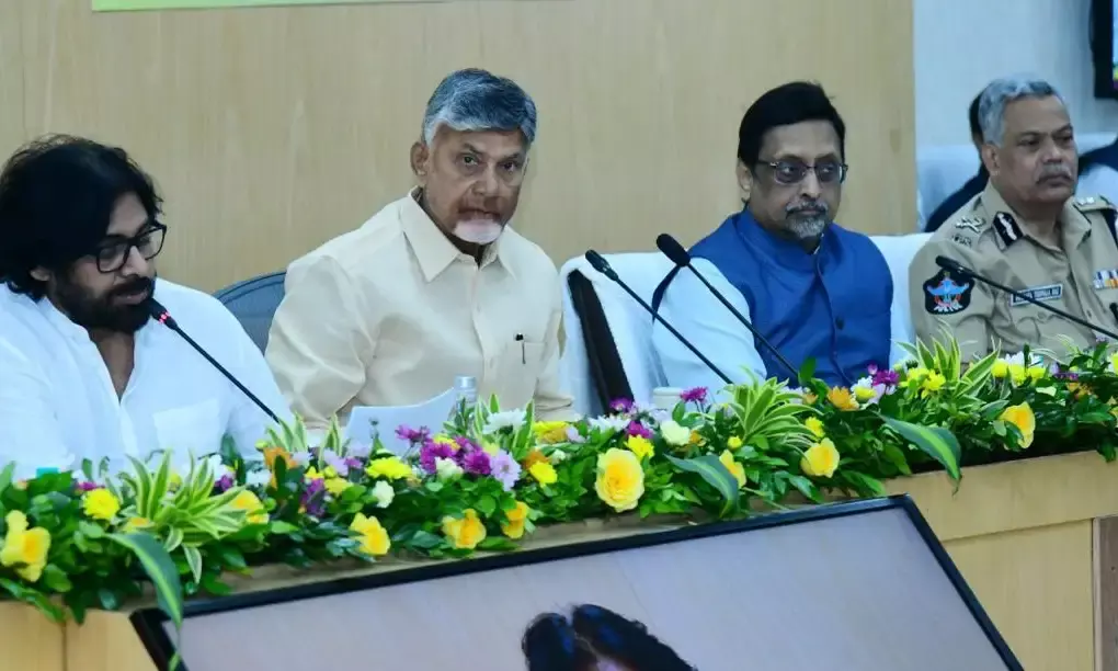 CM Naidu meets district collectors, discusses revival of lift irrigation