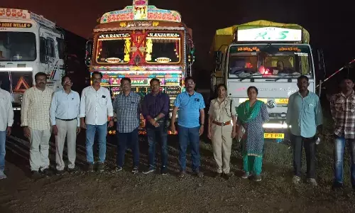 Vigilance officials check Hyderabad, Nalgonda highways for violators; Rs 9.65 lakhs tax levied