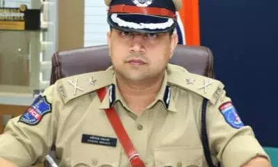 Medal for Cyberabad Commissioner Avinash Mohanty for his meritorious services