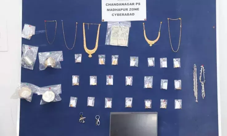 Burglars accused in 11 break-ins held in Chandanagar; Rs 25 lakhs worth valuables recovered