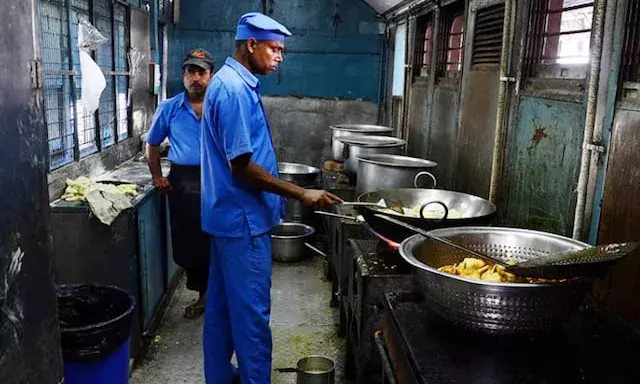 Railways begin drive to inspect pantry cars after complaints against staff of boozing, overcharging