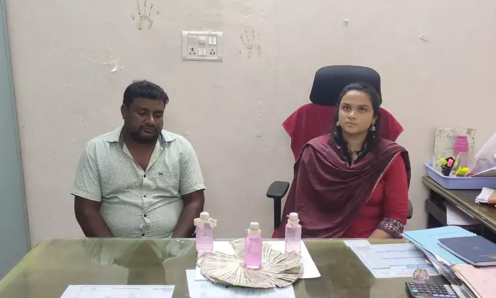 Manikonda HMWSSB official lands in ACB net over Rs 30,000 bribe for new water connections