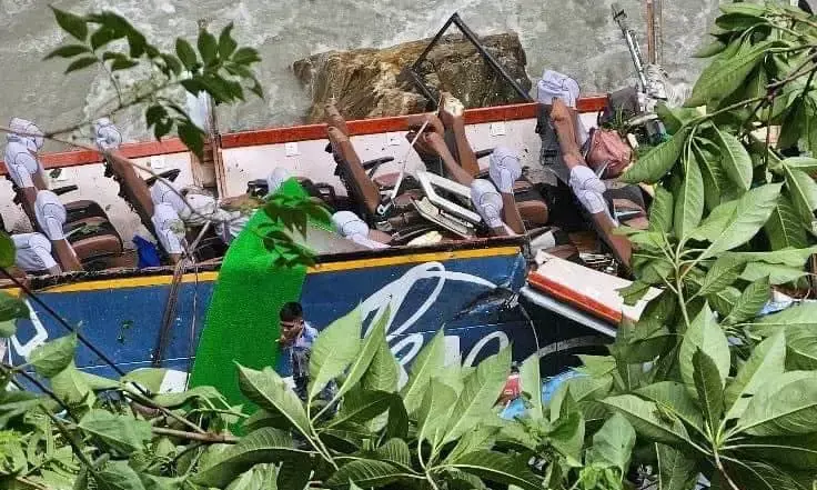 27 pilgrims from Maharashtras Jalgaon dead in Nepal bus accident