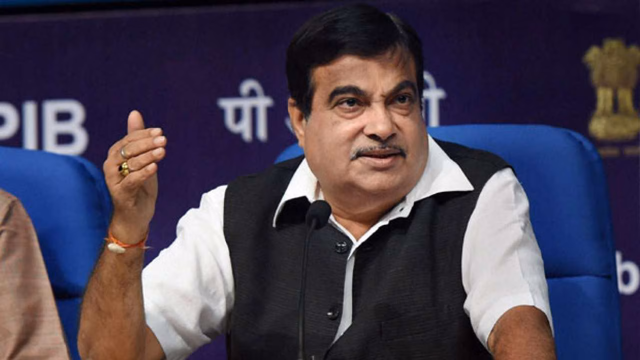 Nitin Gadkari assures expedited construction of Telangana-AP iconic bridge