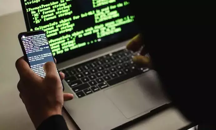 Hyd police asks CBI to help issue red corner notice against accused in phone tapping case