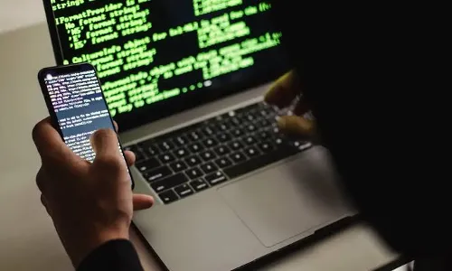 Hyd police asks CBI to help issue red corner notice against accused in phone tapping case