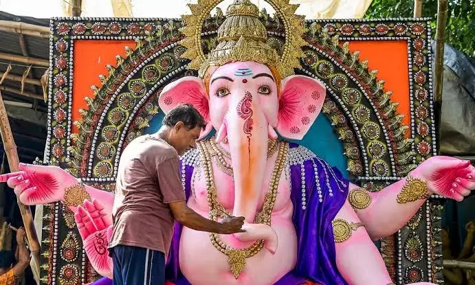 Pune mandals ensure Ganeshotsav celebrations in Kashmir, send three idols